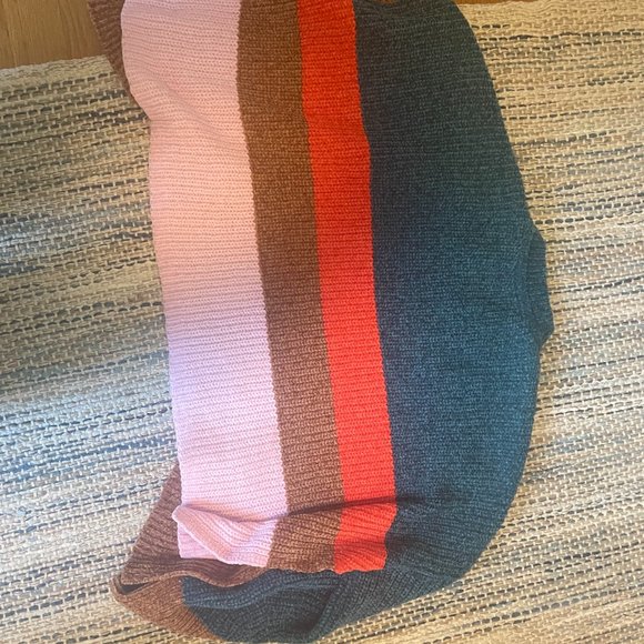 Urban Outfitters Sweater - Picture 2 of 2